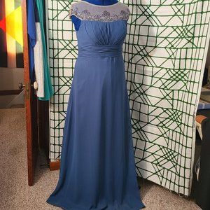 Beautiful lightweight dress (12) - Accepting ALL reasonable offers!